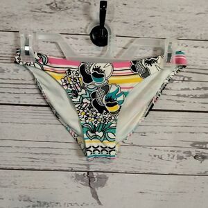 New Without tags. "Bamboo island" woman's bikini bottoms